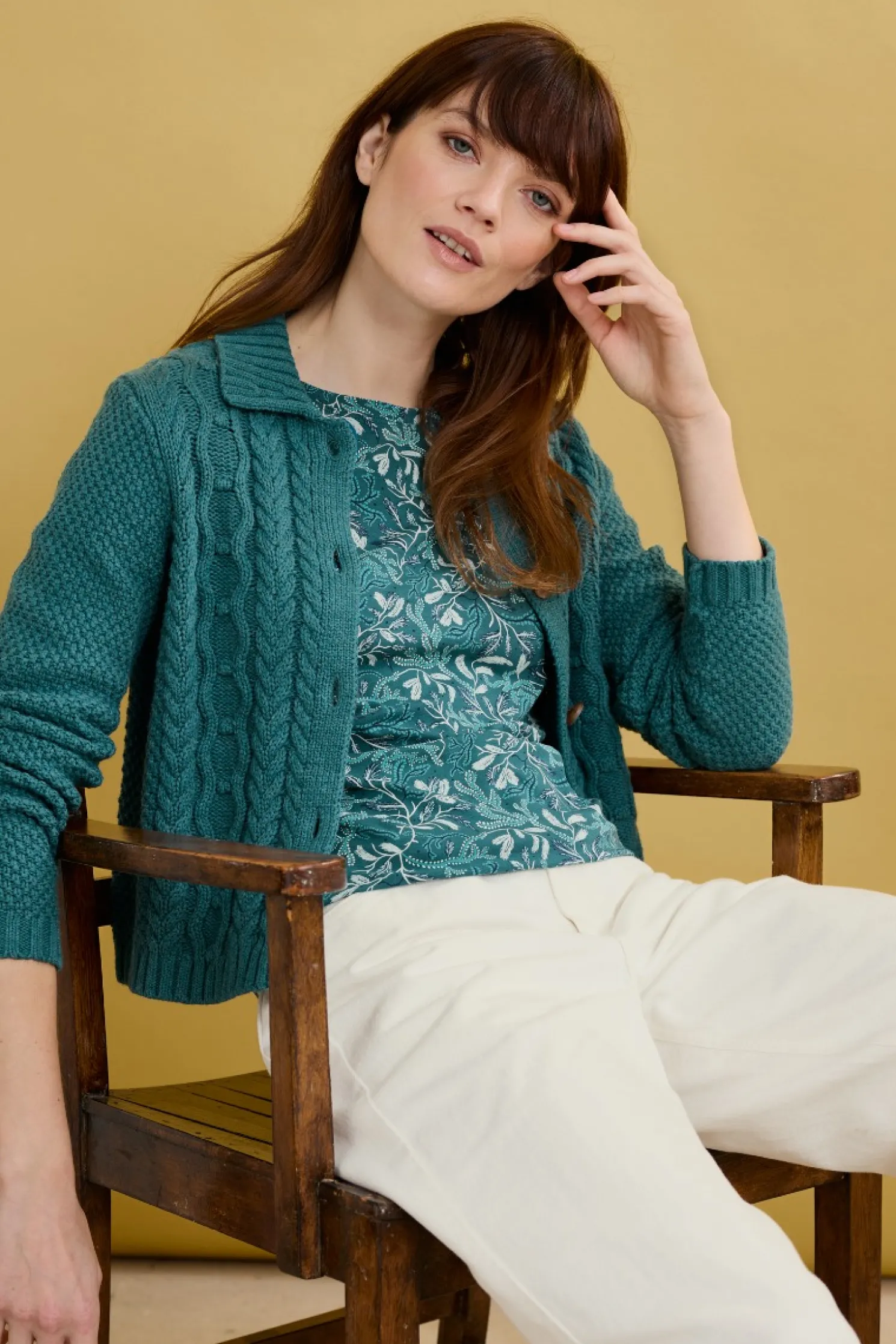 Easel 3/4 Sleeve Top