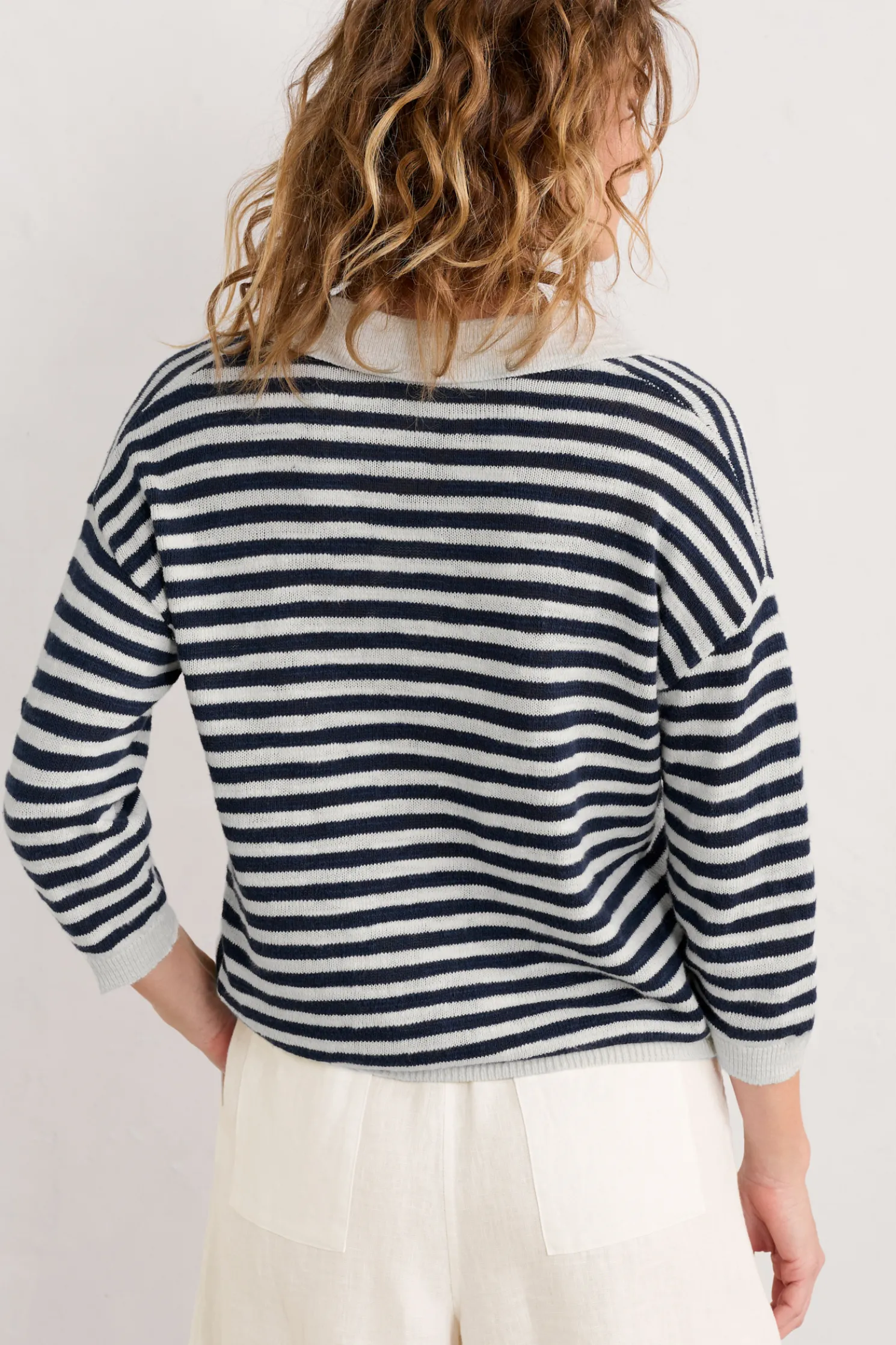 Gwynver Lightweight V-Neck Collared Jumper