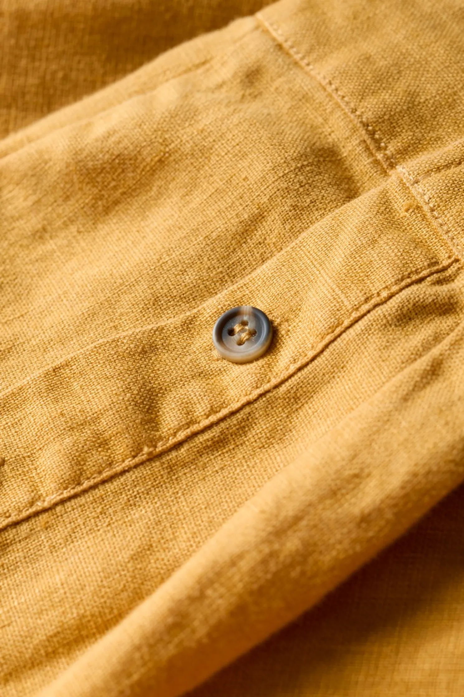 Men's Artist's Linen Shirt